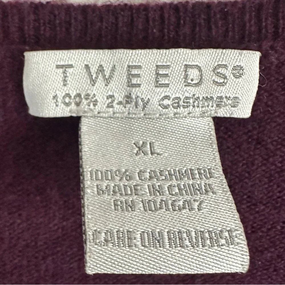 VTG. Tweeds Wine Burgundy Cashmere Classic Crewneck Sweater